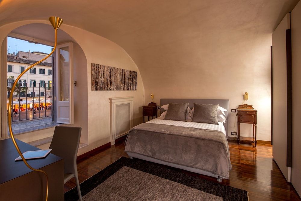 Palazzo De Cupis Deluxe Double Room, Balcony 2