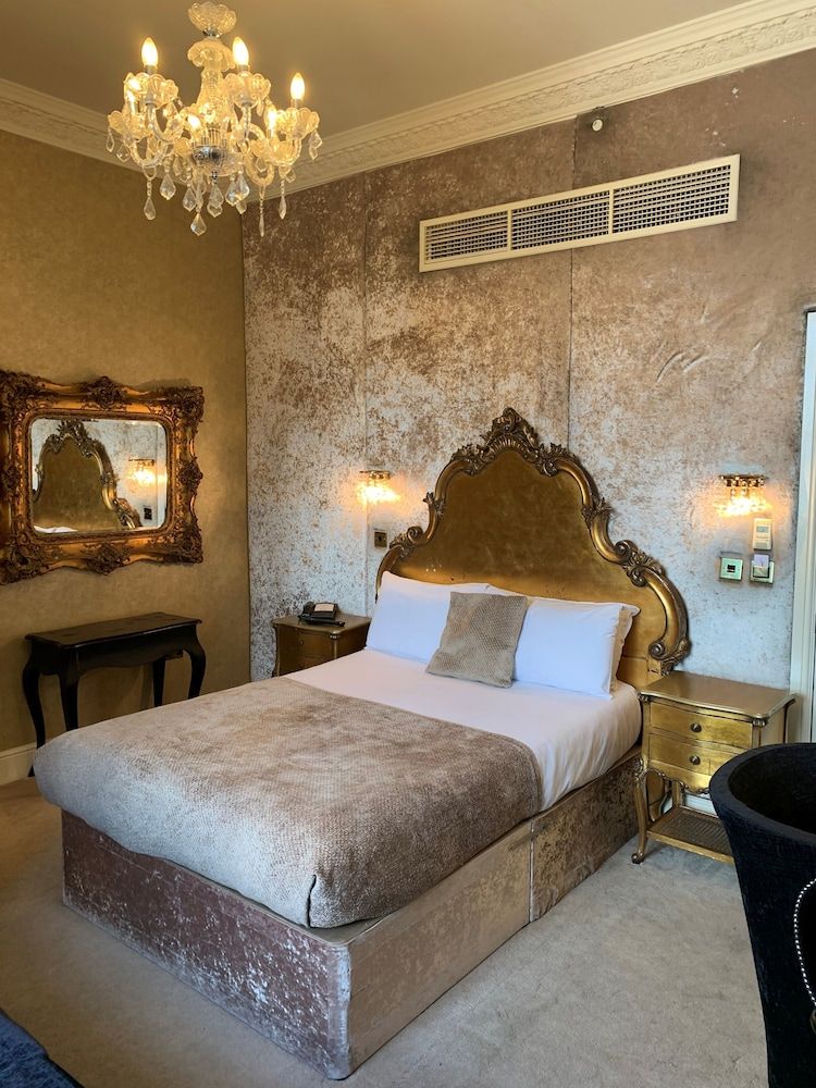 undefined 30 James Street 2