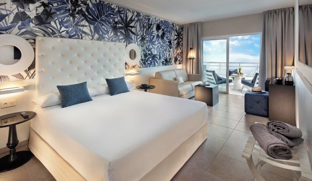 Standard Double Room, Balcony, Sea View (3 adults)