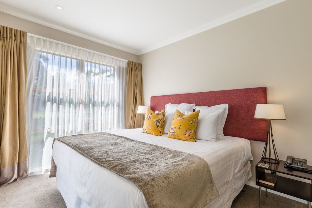 Lady Watties Suite