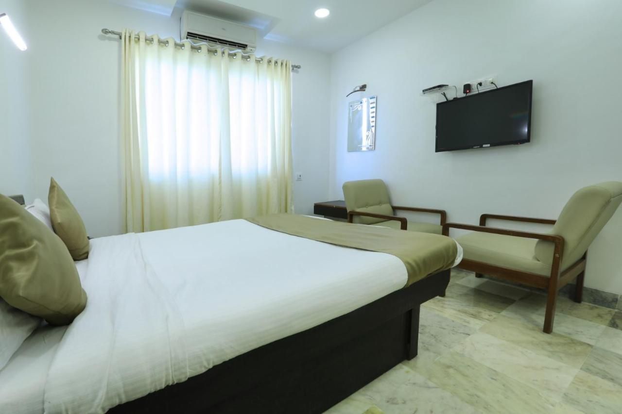 Sunrise Hill Resort Standard Room 2