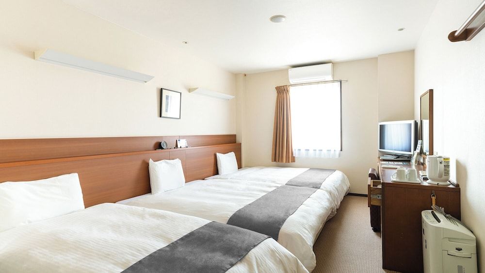 Twin Room with Extra bed, Smoking