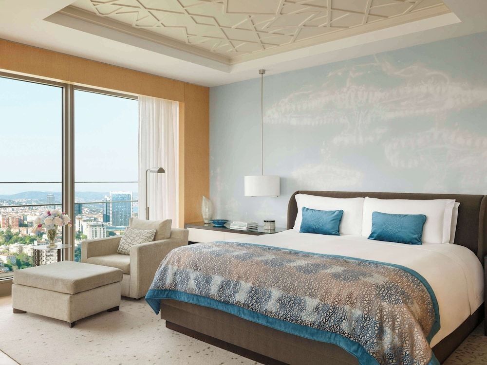Raffles Istanbul Deluxe Room, 1 King Bed (City) 2