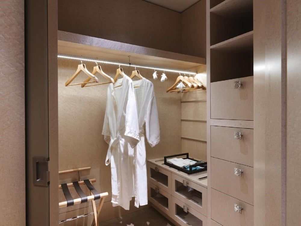 Raffles Istanbul Deluxe Room, 1 King Bed (City) 5