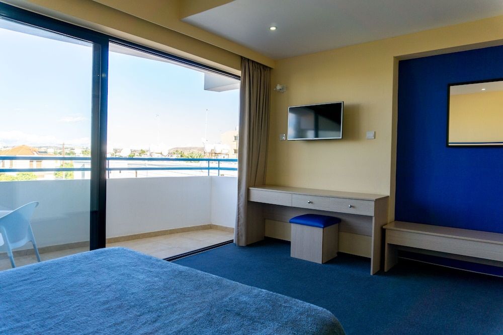 Mariandy Hotel Room, Sea View 5