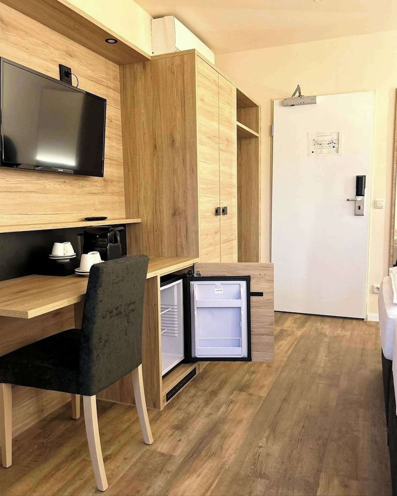 Sure Hotel by Best Western Wilhelmshaven City Standard Room, 2 Twin Beds 7