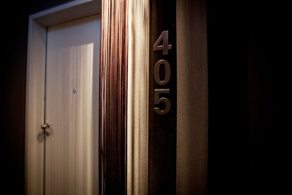 undefined Goodman's Living 6