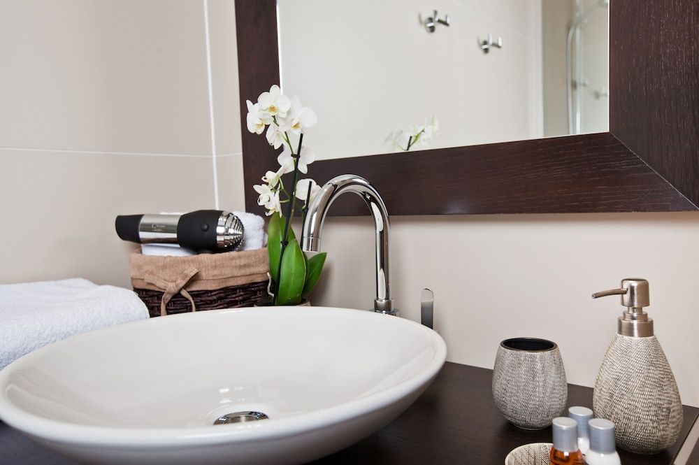 Goodman's Living Apartment (Cosy Corner) 9