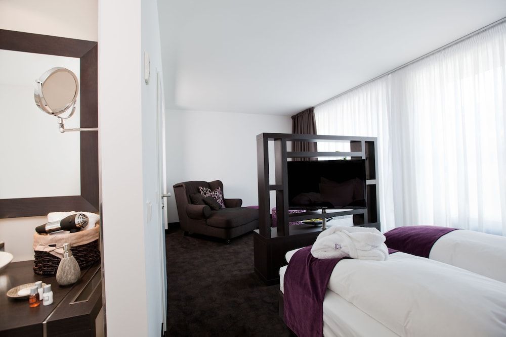 Goodman's Living Apartment (Cosy Corner) 11