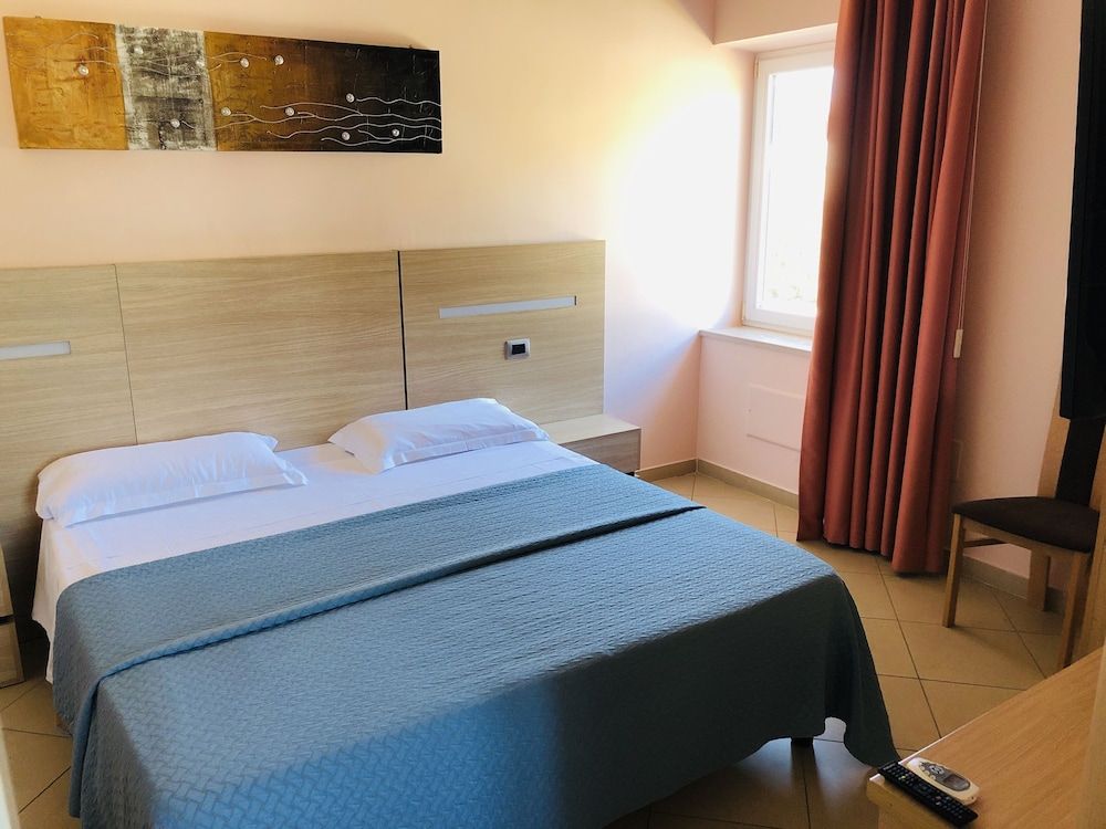 Hotel The Queen Suite 2