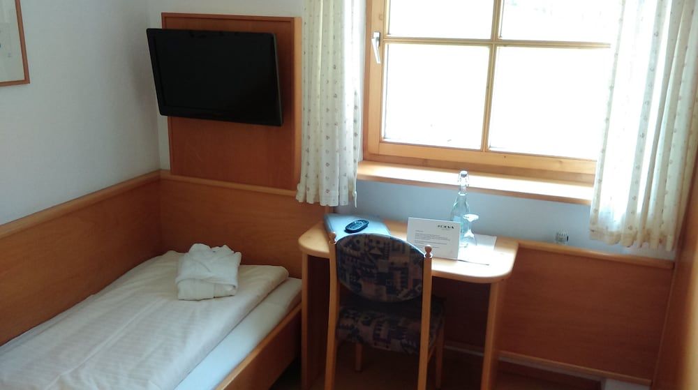 Landhotel Maiergschwendt by DEVA Single Room 2