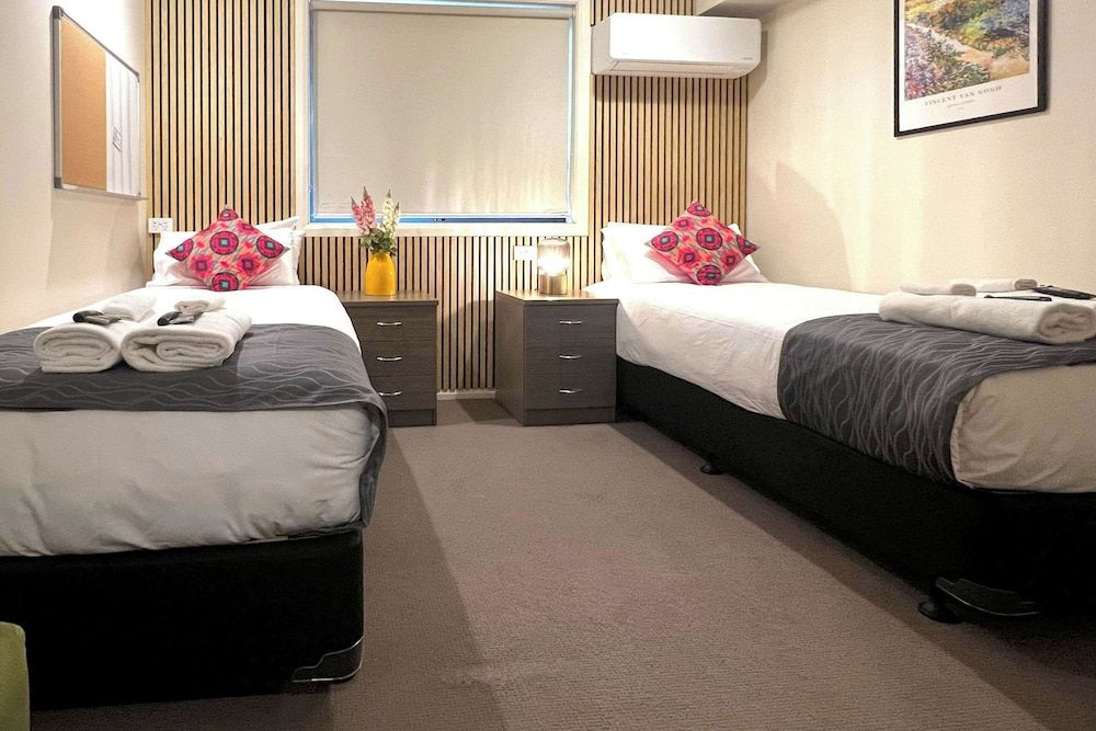 Comfort Inn Serenity Bathurst Standard Room, 2 Twin Beds, Non Smoking 8