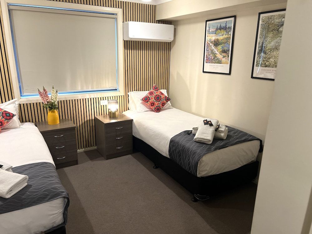 Comfort Inn Serenity Bathurst Standard Room, 2 Twin Beds, Non Smoking