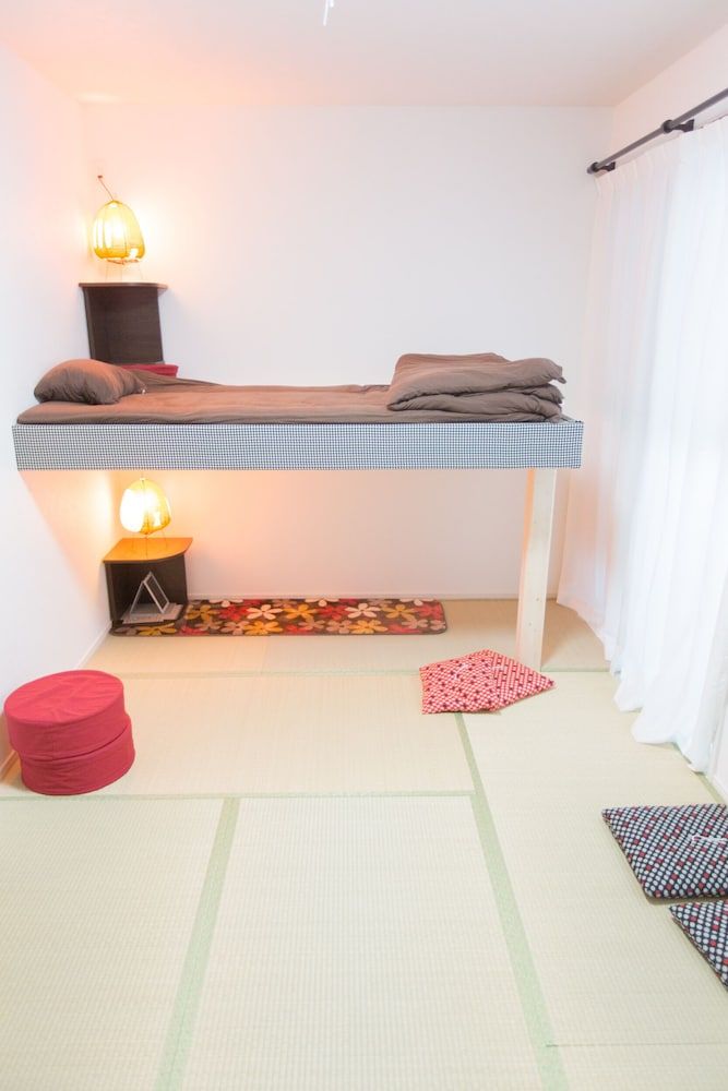 Japanese-Style Quadruple Room (Check-in by 7 PM)