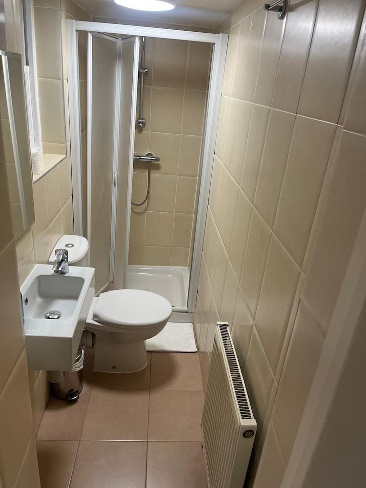 Atlas Hostel Basic Double Room, 1 Double Bed, Ensuite 9