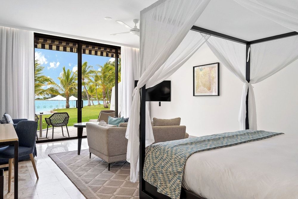 Premium Room, 1 King Bed (Beach Access)