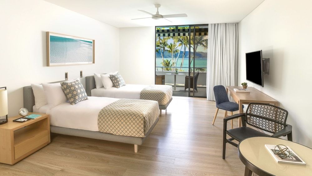 Suite, 2 Bedrooms (Pool Ocean View)