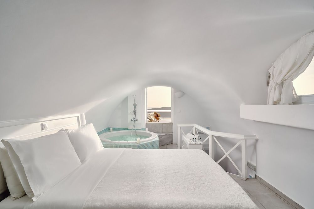 Superior Apartment, Jetted Tub