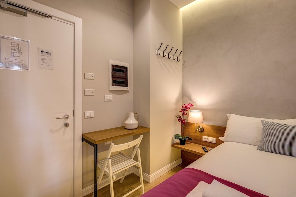 The Spanish Suite Double Room 9