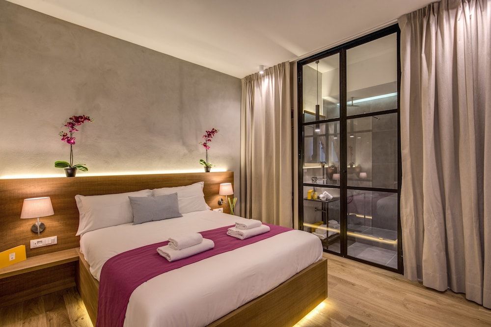 undefined The Spanish Suite 8