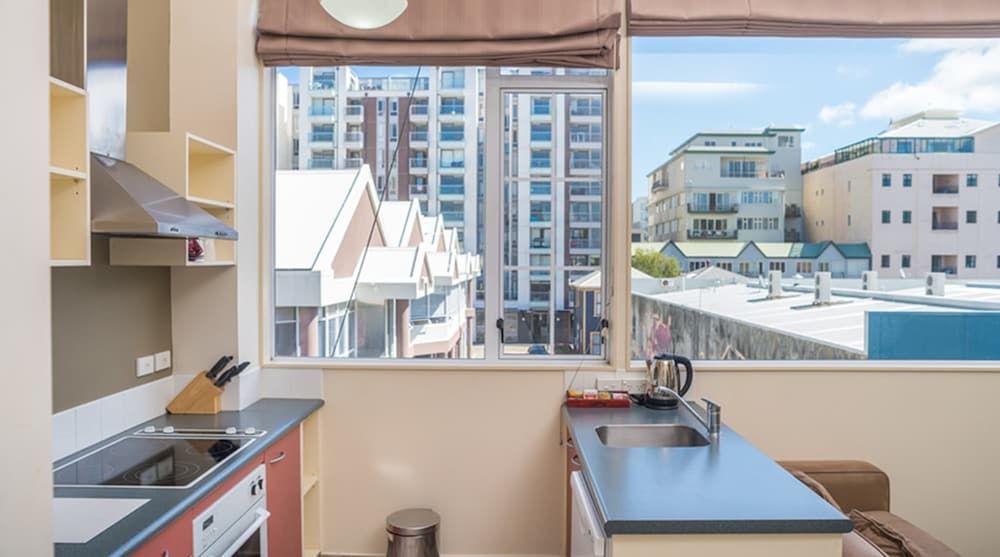 Courtenay Village Apartment, 2 Bedrooms 6