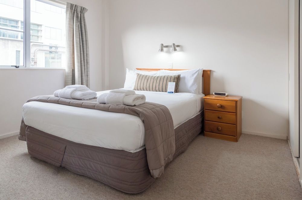 Courtenay Village Apartment, 2 Bedrooms 4