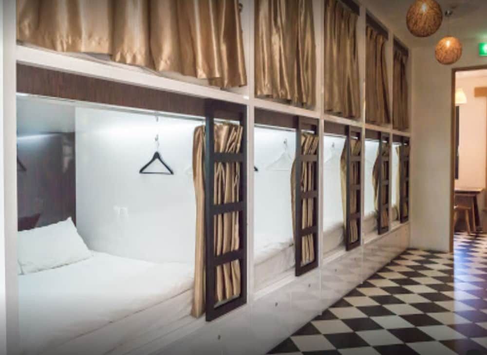 Shared Dormitory, Mixed Dorm