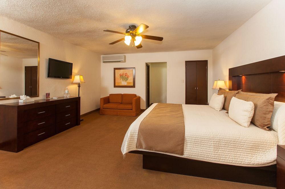 undefined Hotel Gandara Hermosillo 2