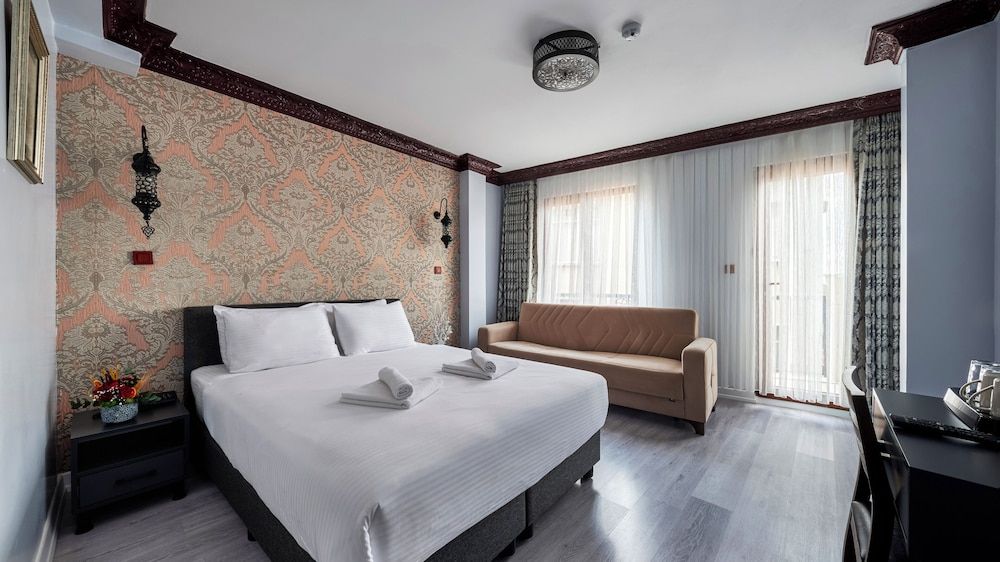 undefined Mytra Hotel 5