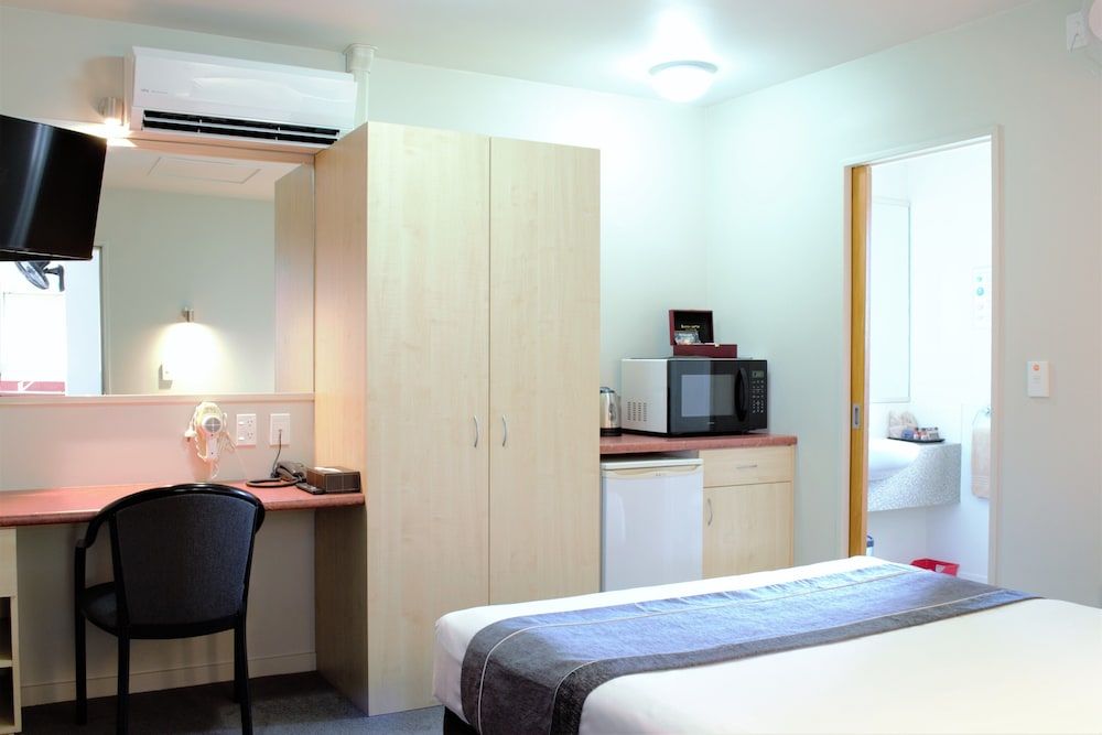 Bella Vista Taupo Compact Studio 4