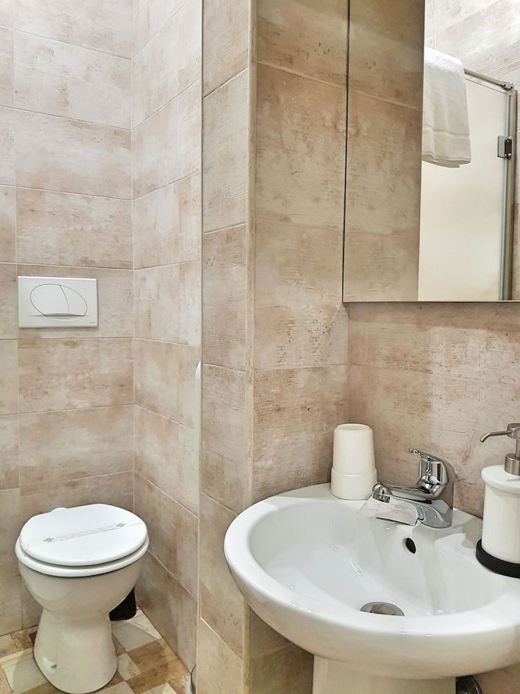 B&B Gisira Economy Double Room 4