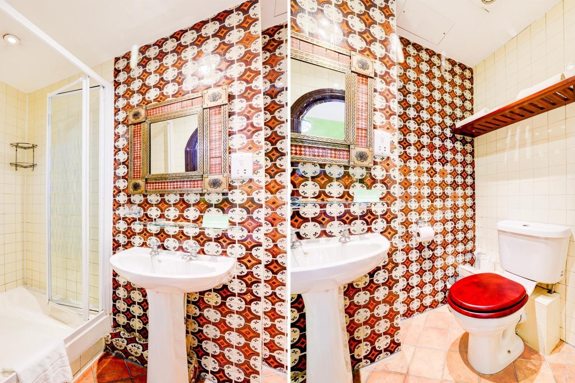 Single Room with Shared Bathroom