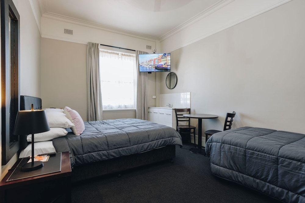 Family Double or Twin Room, Multiple Beds, Shared Bathroom