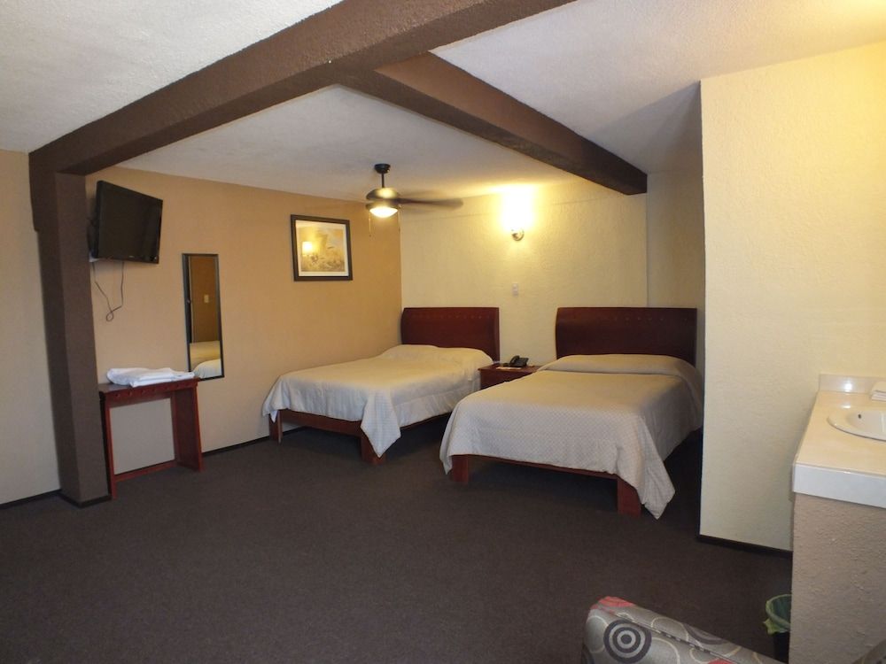 Standard Room with 2 Double Beds
