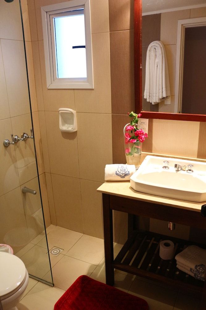 Hotel San Martín Superior Triple Room 11