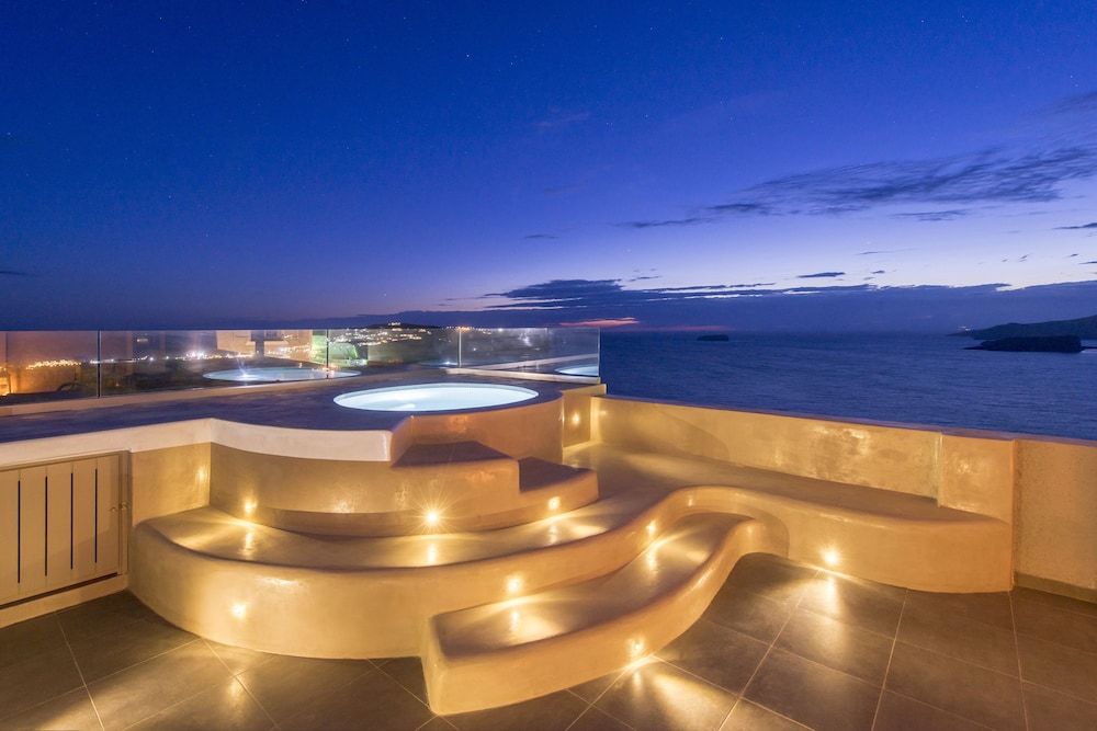 undefined Caldera's Dolphin Suites 4