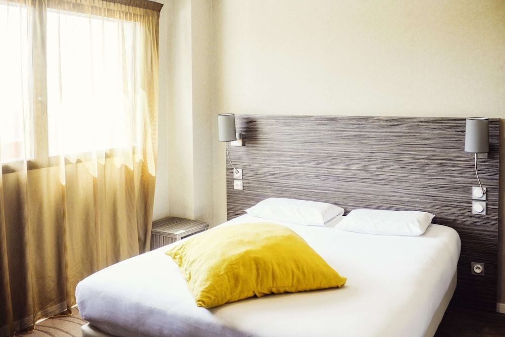 Hotel Kyriad Auray - Carnac Superior Room, 1 Double Bed