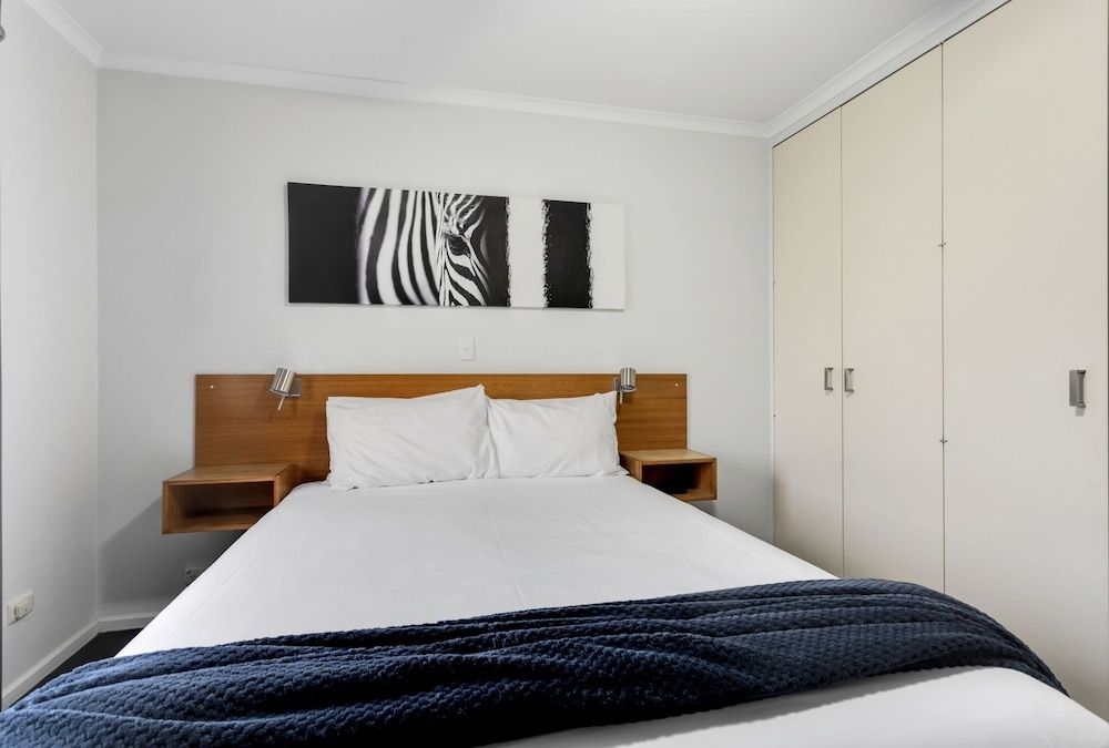 Elphin Motel & Serviced Apartments Three Bedroom Suite, Free Wi-Fi & Parking 4