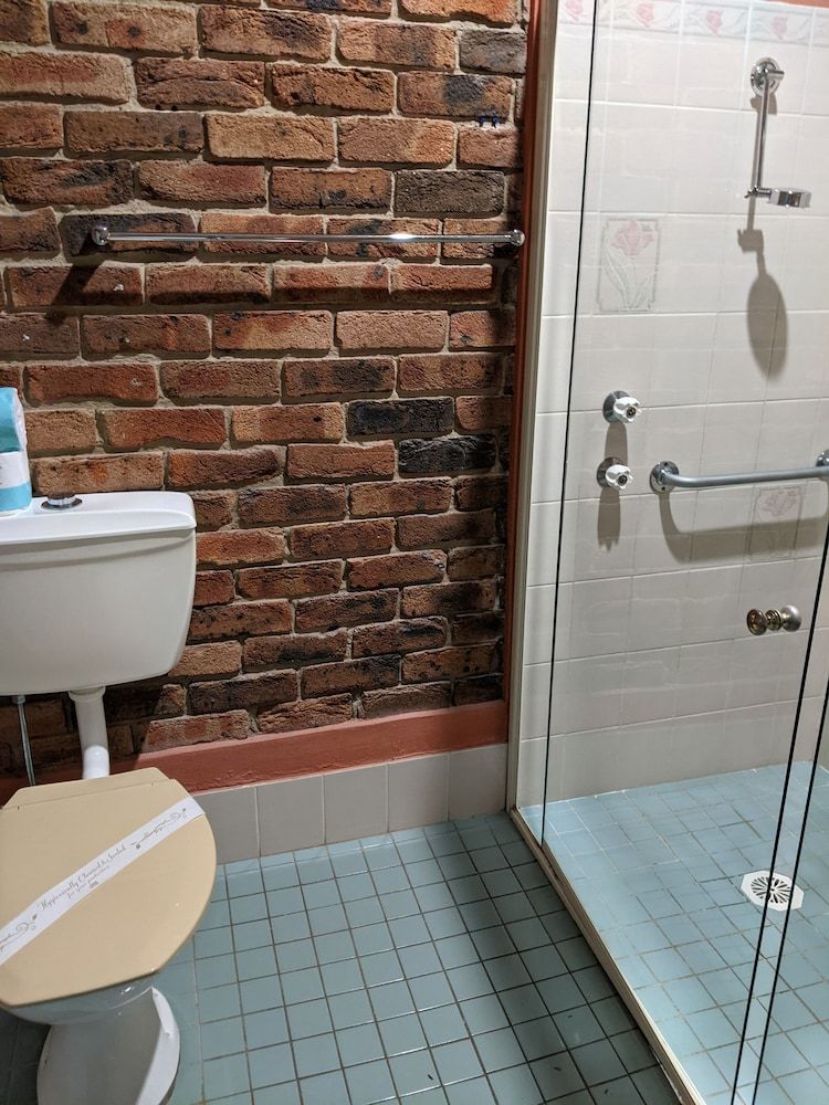 Ettalong Beach Tourist Resort Family Suite (Shared Balcony) 12