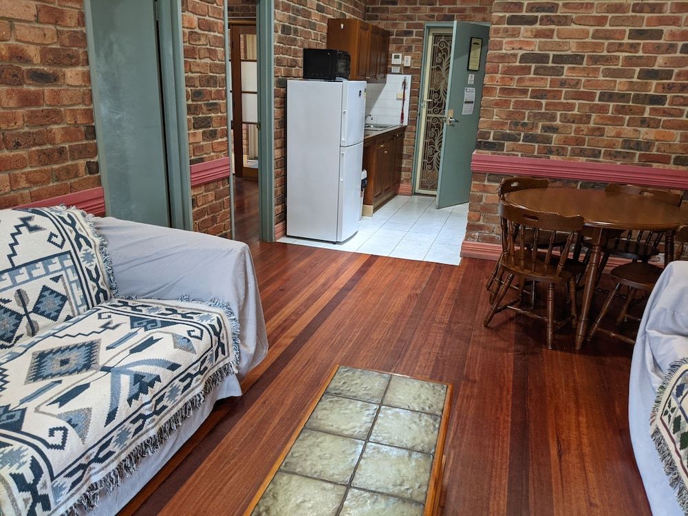 Ettalong Beach Tourist Resort Family Suite (Shared Balcony) 14