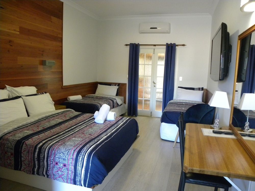 Standard Family Room - One Queen & Two Single Beds (Shared Balcony)