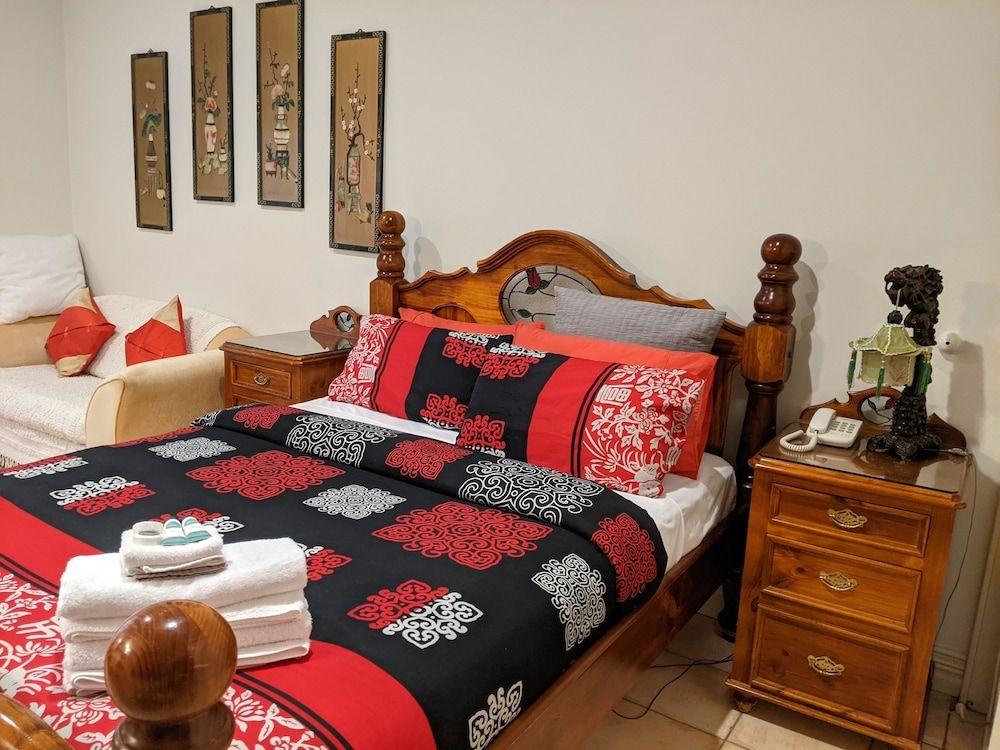 Executive Queen Room - One Queen Bed (Shared Balcony)