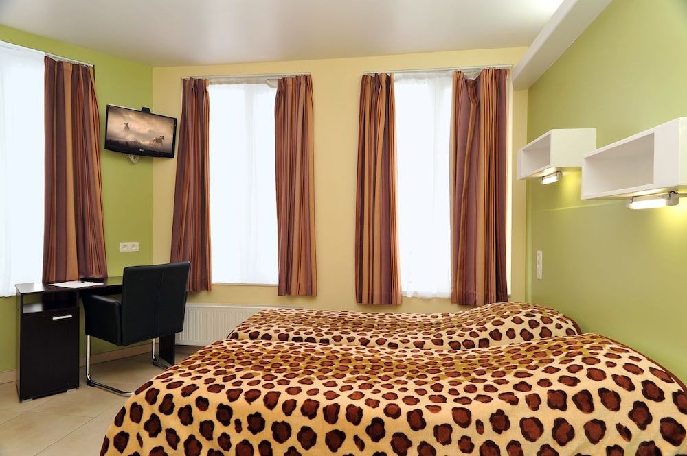 undefined Hotel Mirabeau 9