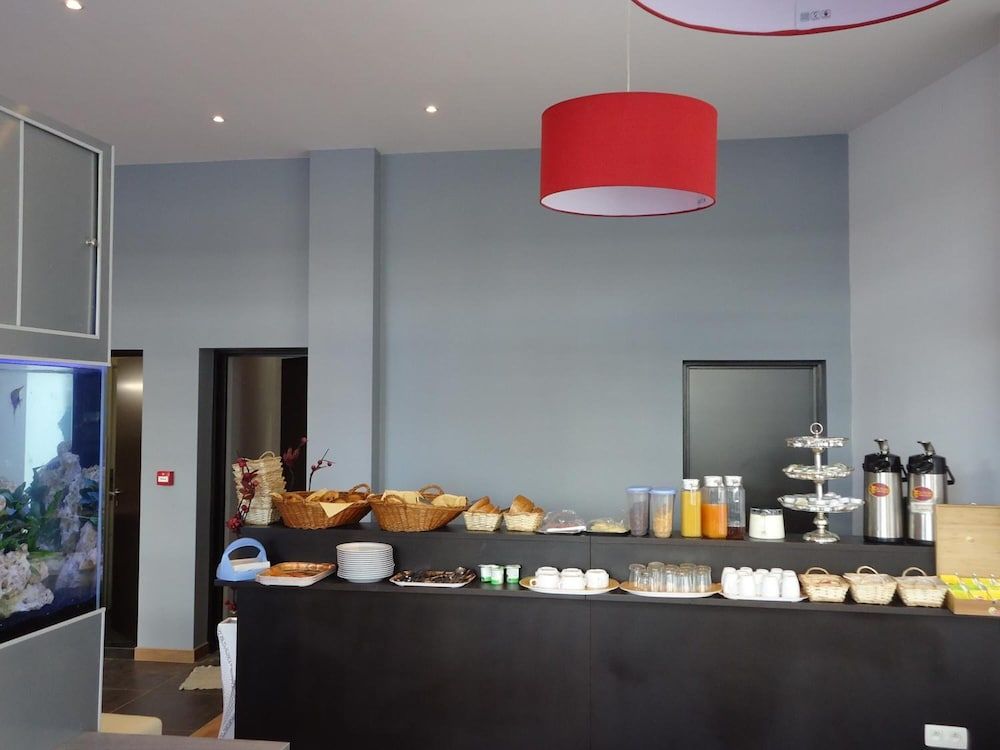 undefined Hotel Mirabeau 5