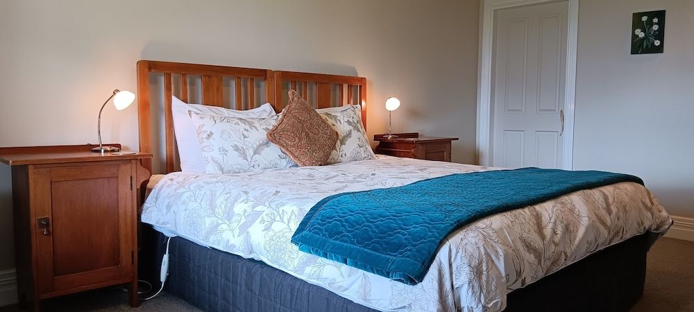 Superior Double Room, 1 King Bed, Lake View