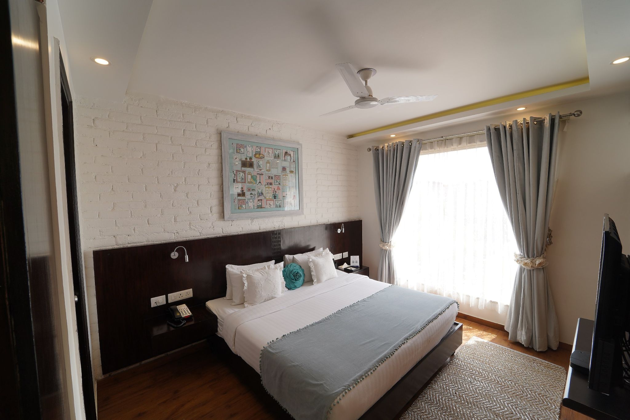 undefined Rockland Hotel C R Park 5