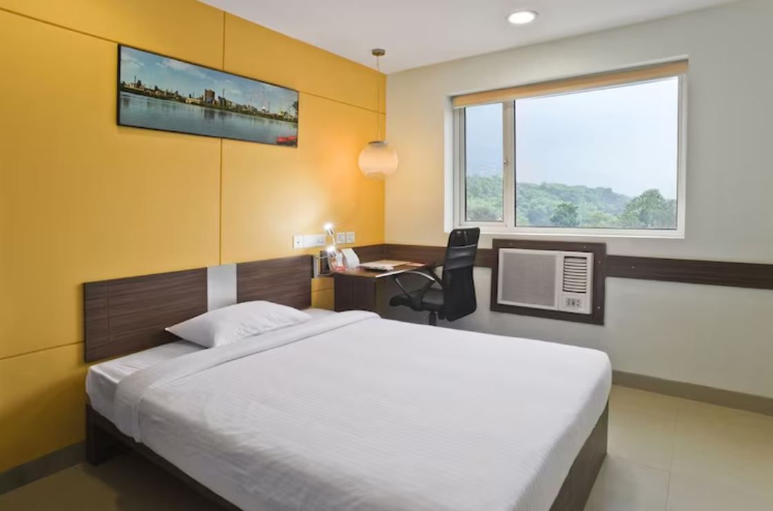 Ginger Chennai Vadapalani Standard room