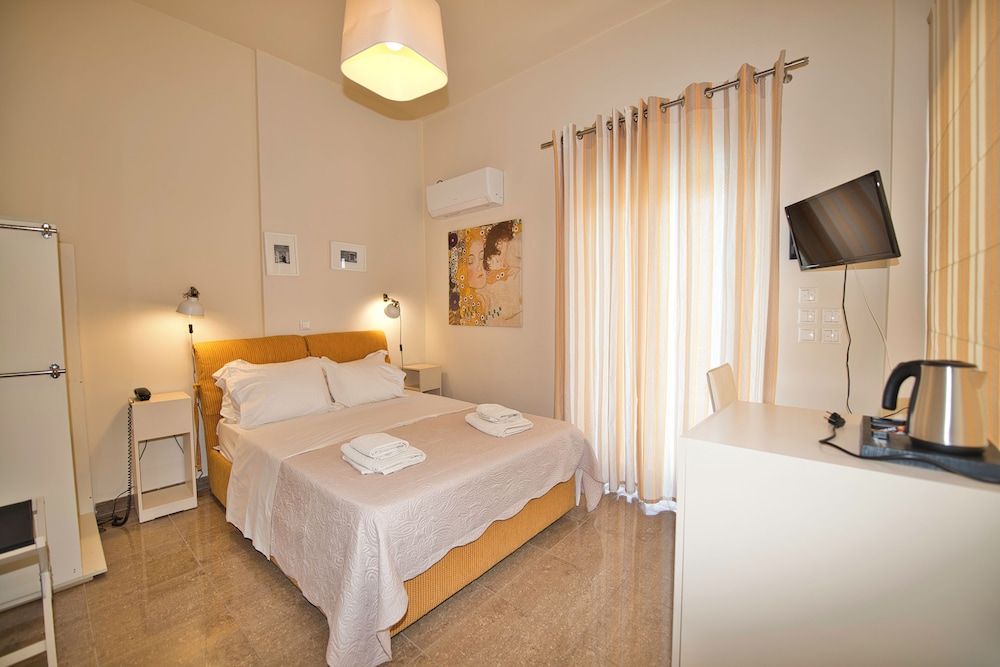 Deluxe Suite, Jetted Tub, Sea View