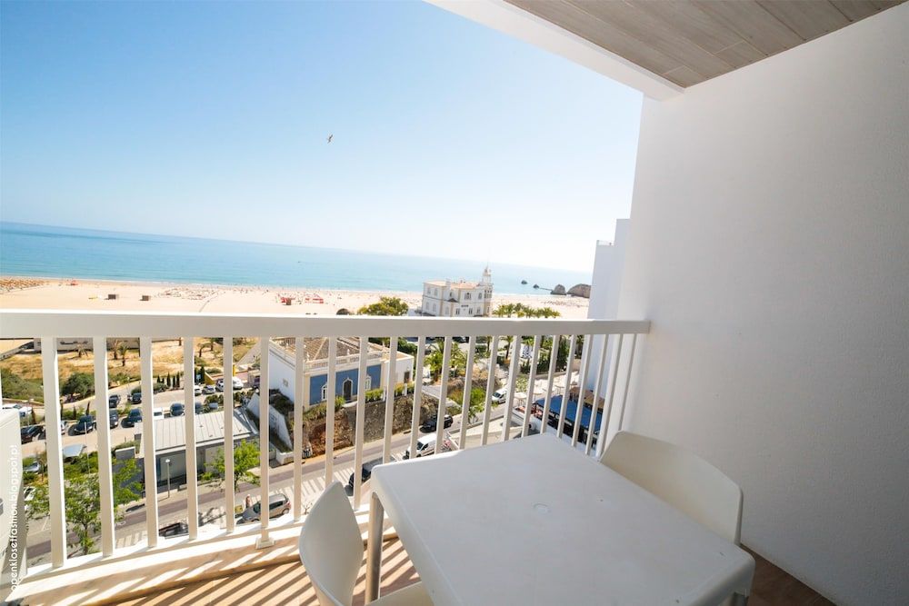 Jupiter Algarve Hotel Premium Double or Twin Room, Sea View 6