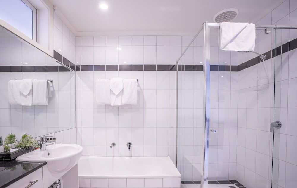 Clocktower Apartment Hotel Executive One Bedroom 7